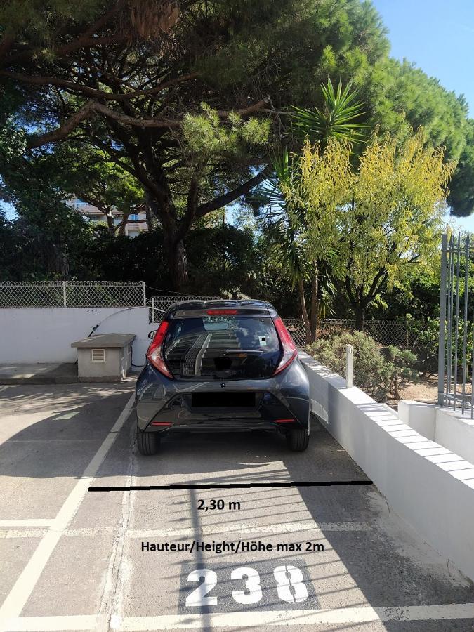 Grand Studio Neuf Face Port Et Plage, Parking Prive Golfe-Juan Kültér fotó